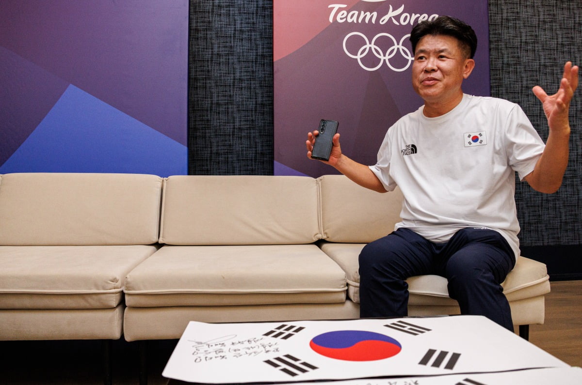 科莫主帅小法：罗马实力非常强大，但我们会全力争胜