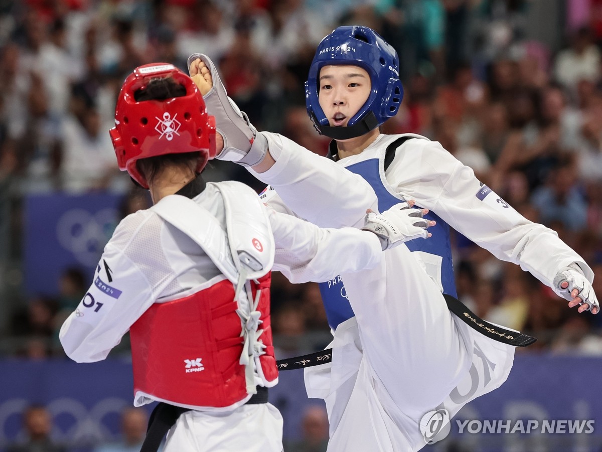 上海100-92战胜江苏，来看赛后刘鹏、李添荣与易立说了什么？