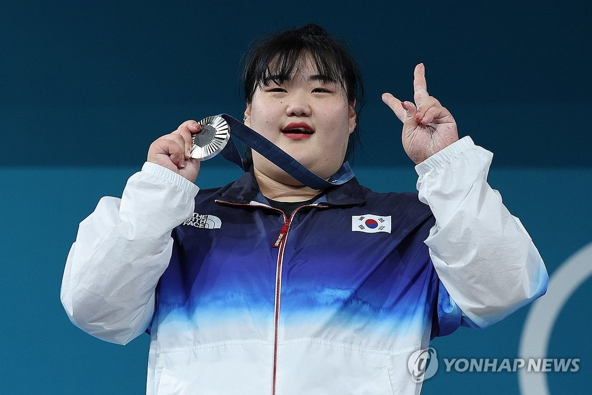 孔帕尼德甲首败！5战仅2胜，五大纪录被终结，李在城双响
