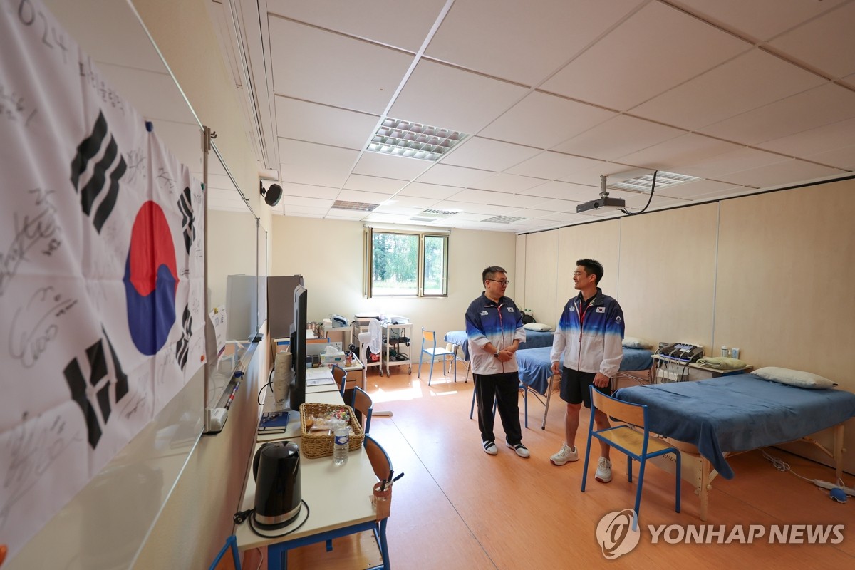 富尼耶评哈登历史第三分卫：压制韦德艾弗森 美媒建议火箭4换1迎回