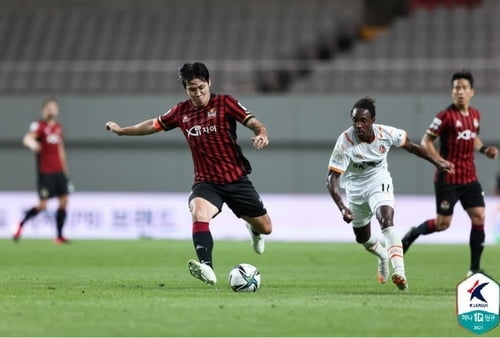 每体赛后评分：拉菲尼亚9分最高，亚马尔、奥尔莫8分