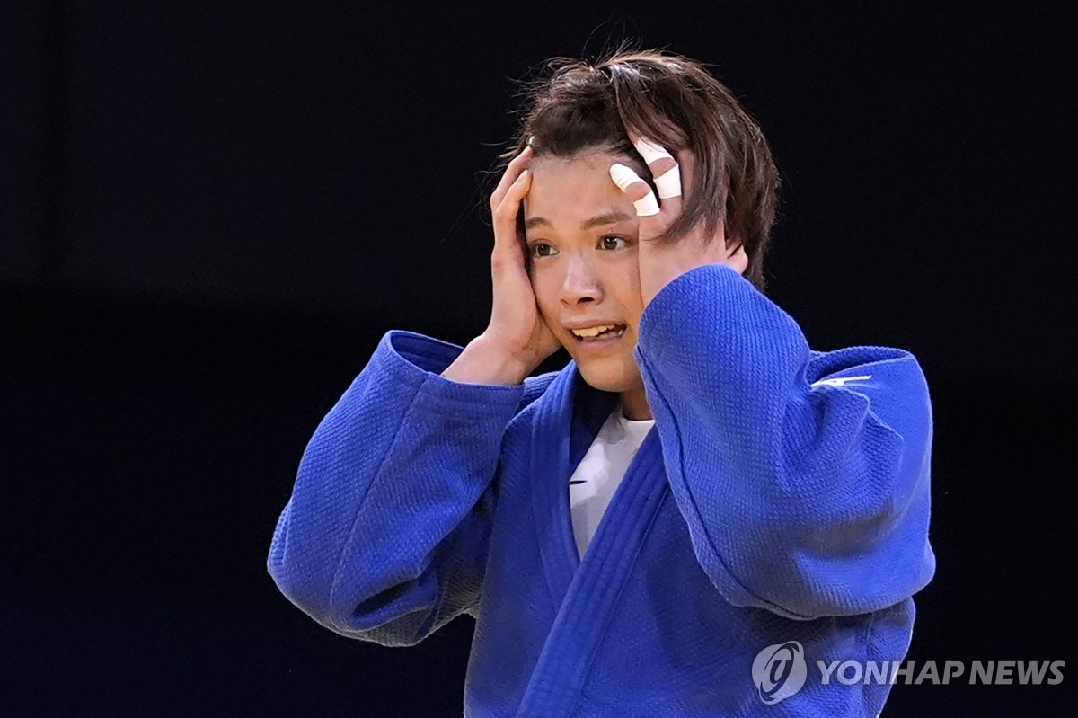 再次变阵！上海主教练卢伟派上偰李永炜，威尔逊等首发，洛夫顿替补